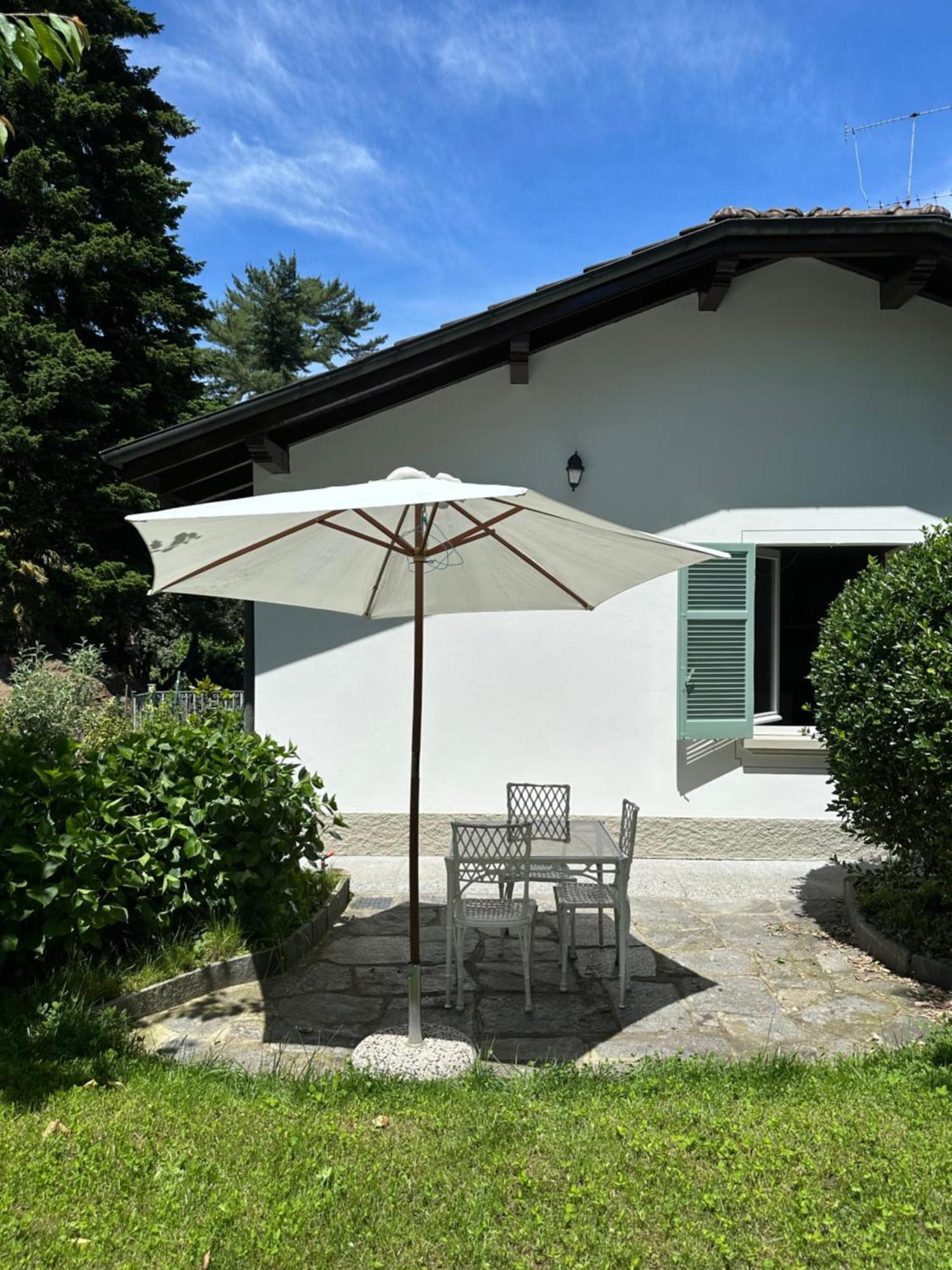 Casa Del Custode: Renovated Flat With Garden In A Villa Near The Lake Стреза Екстер'єр фото