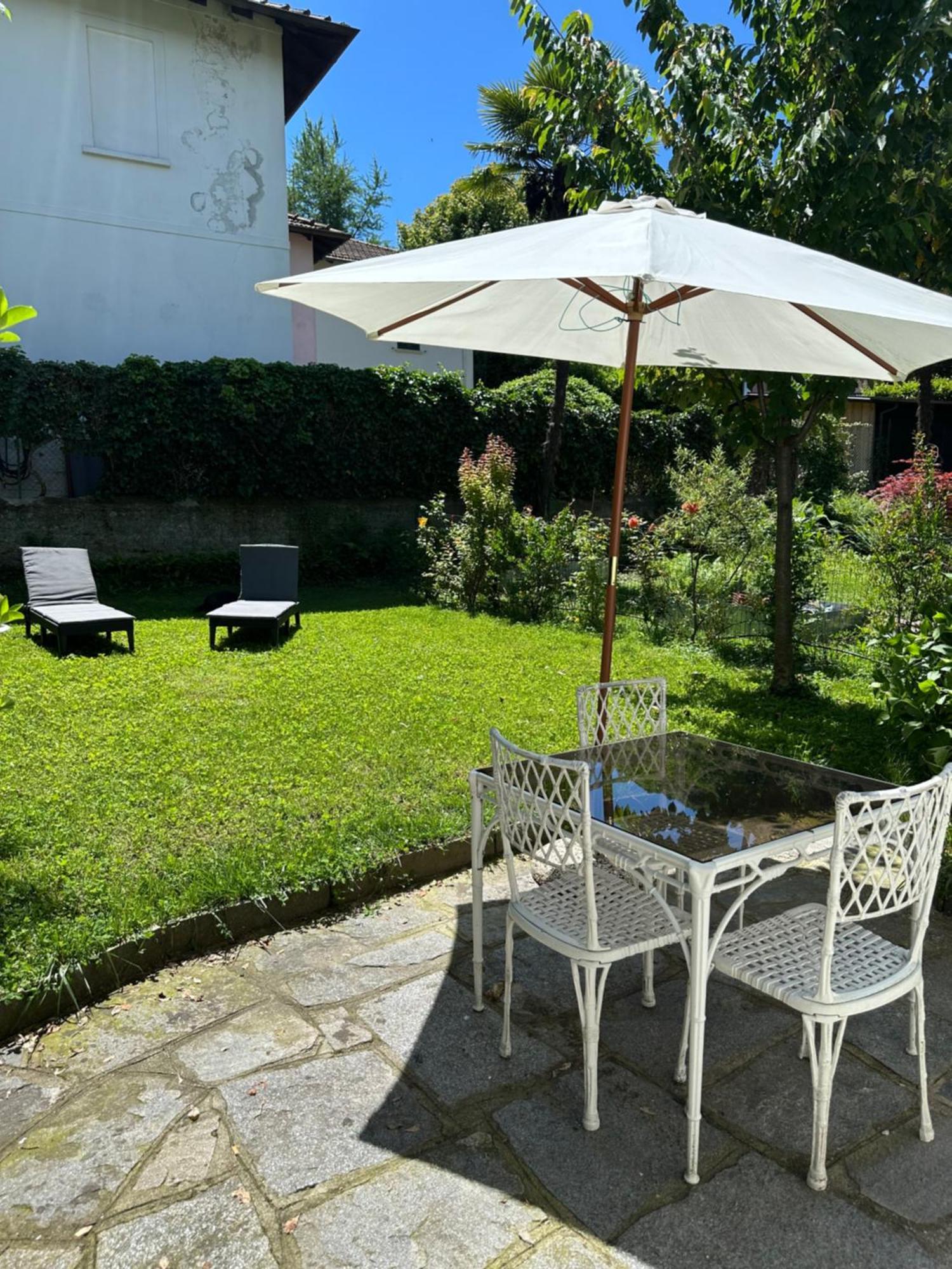 Casa Del Custode: Renovated Flat With Garden In A Villa Near The Lake Стреза Екстер'єр фото
